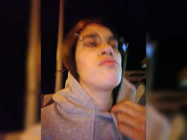 Live sex webcam photo for PipiAlina #274586471