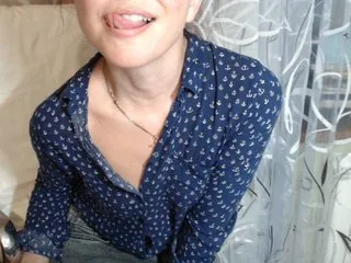 Live sex webcam photo for Pirojulia #215435931