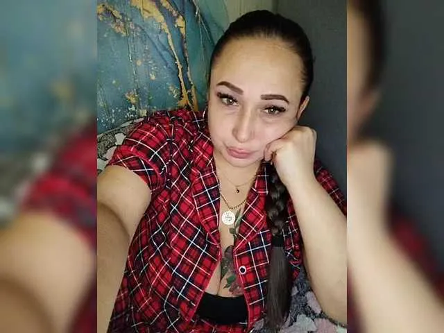 Live sex webcam photo for Pishechka2 #290131843