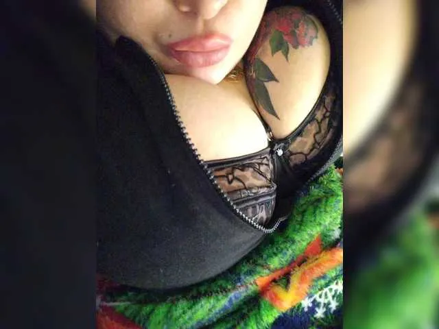 Live sex webcam photo for Pishechka2 #290174292