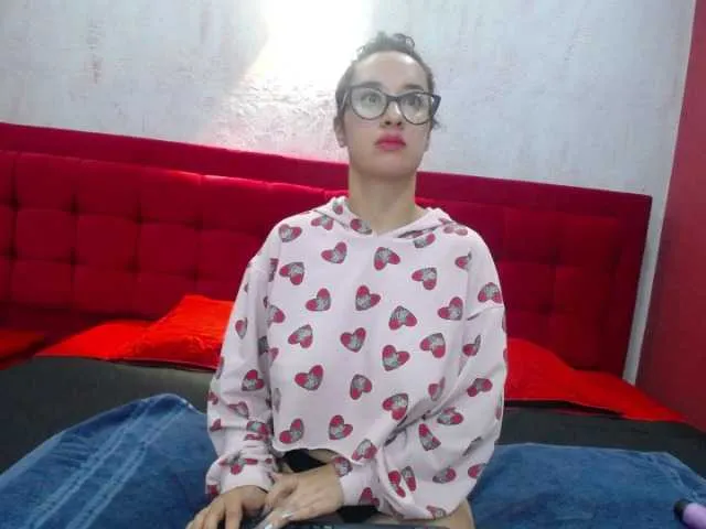 Live sex webcam photo for Pixis-sexxx #275545272