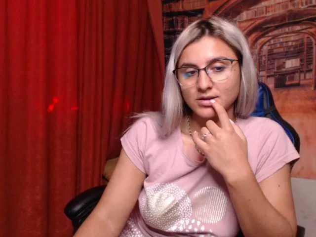 Live sex webcam photo for PlayfulNicole #273458202