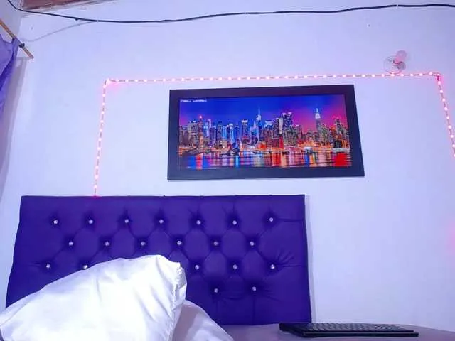 Live sex webcam photo for Pleassing-ebonny #291642785