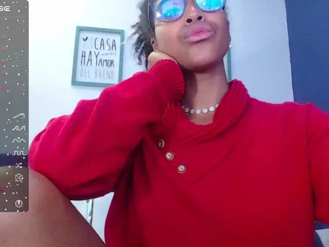 Live sex webcam photo for Pleassingdaddy #276762904