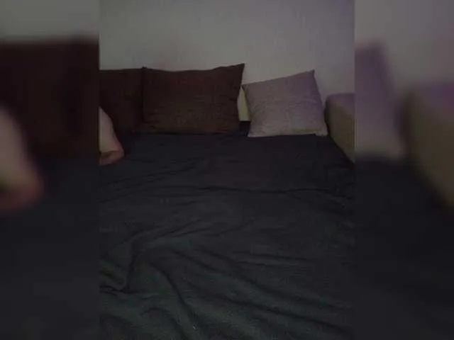 Live sex webcam photo for Plohishi2 #278201851