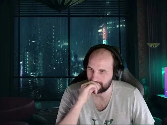 Live sex webcam photo for PoPaDoSiK-Mod #290938427