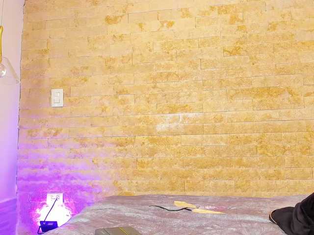 Live sex webcam photo for PocahontasPow #292035400