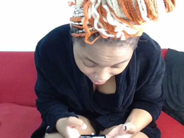 Live sex webcam photo for PoisonIvy3578 #275696394