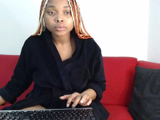 Live sex webcam photo for PoisonIvy3578 #275737031