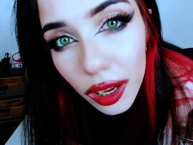 Live sex webcam photo for PollyBeauty #291108816