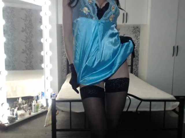 Live sex webcam photo for Pomelashow #272339820