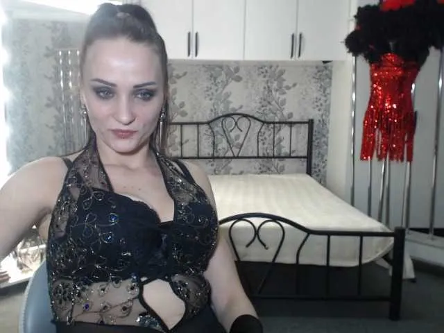 Live sex webcam photo for Pomelashow #272575236