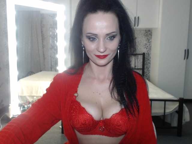 Live sex webcam photo for Pomelashow #272757053