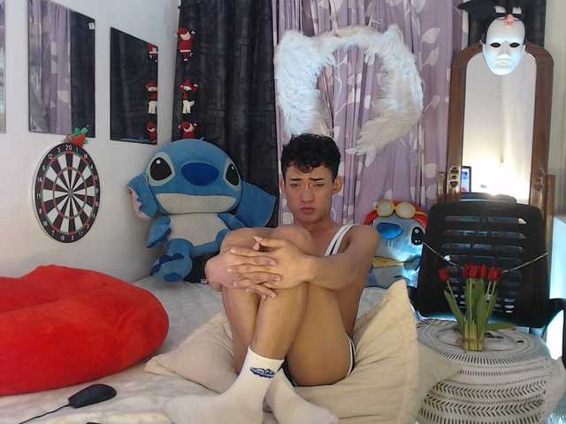 Live sex webcam photo for Pompombarbs143xx #290775699