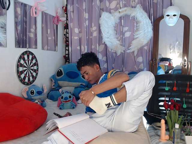 Live sex webcam photo for Pompombarbs143xx #291974778