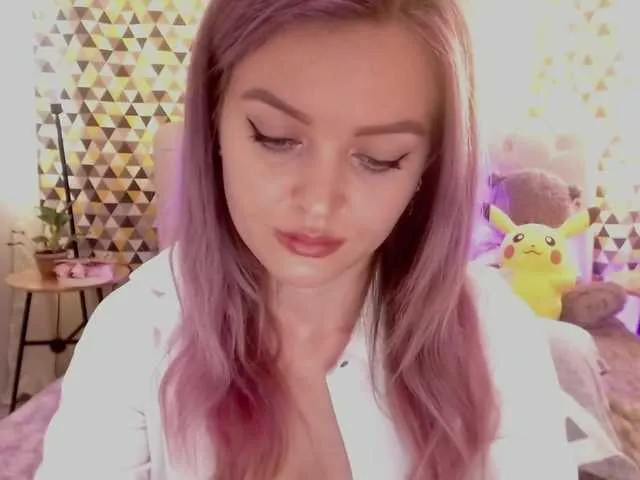 Live sex webcam photo for PookieVivian #272276884