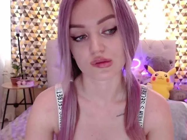 Live sex webcam photo for PookieVivian #272290836