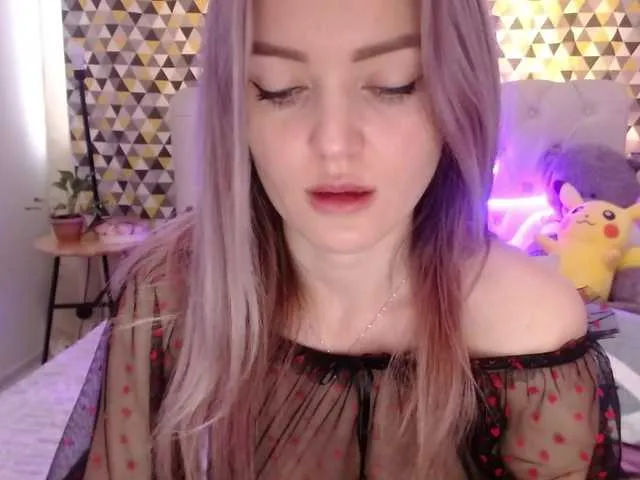 Live sex webcam photo for PookieVivian #272604592