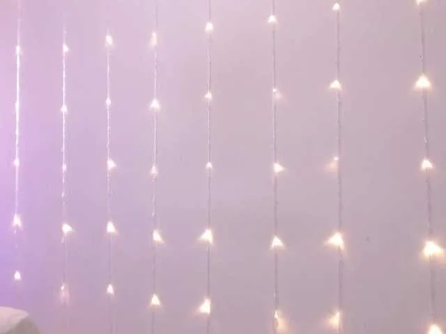 Live sex webcam photo for PookieVivian #273082064