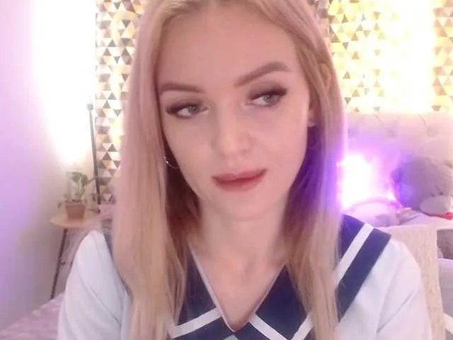 Live sex webcam photo for PookieVivian #273210015