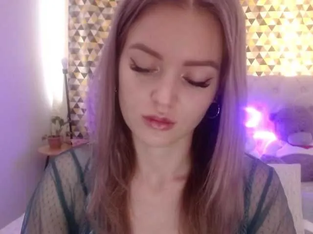 Live sex webcam photo for PookieVivian #273291463