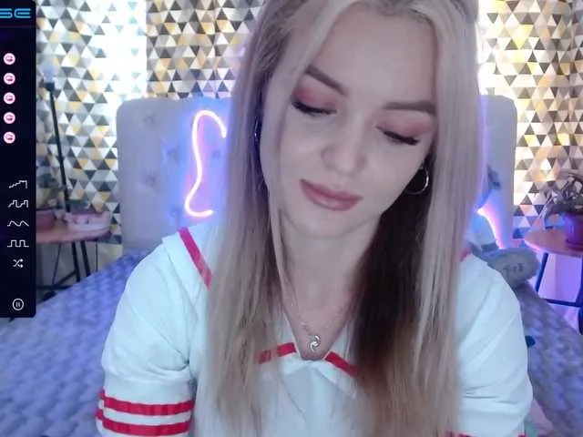 Live sex webcam photo for PookieVivian #274064177