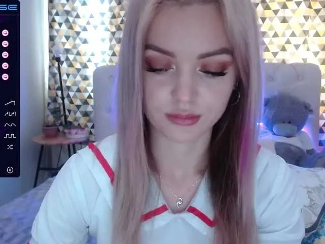 Live sex webcam photo for PookieVivian #274113265