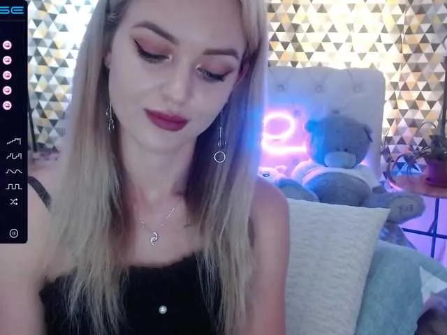 Live sex webcam photo for PookieVivian #274278521