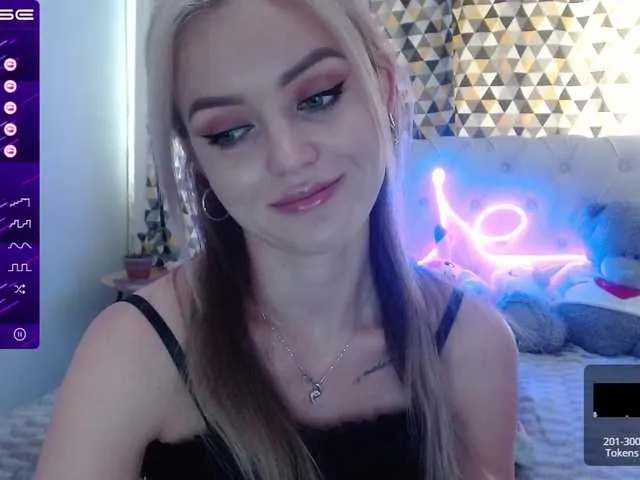 Live sex webcam photo for PookieVivian #274612021