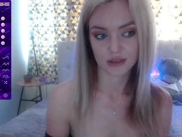 Live sex webcam photo for PookieVivian #274850310