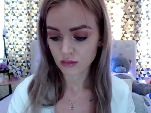 Live sex webcam photo for PookieVivian #276183062