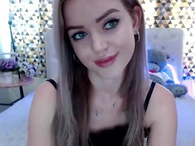 Live sex webcam photo for PookieVivian #276190202