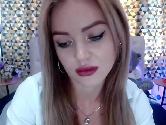 Live sex webcam photo for PookieVivian #276282895