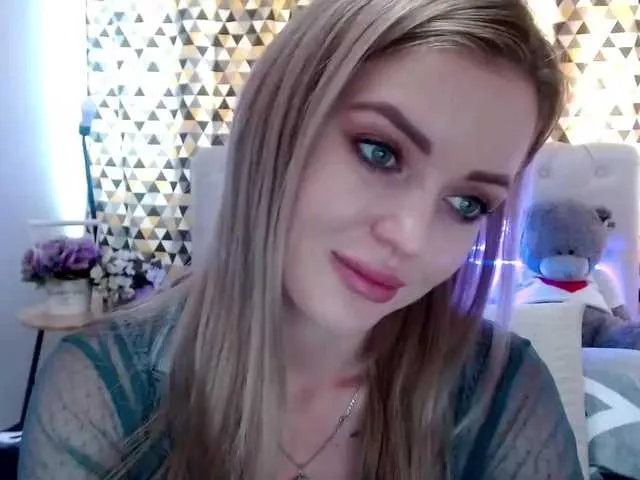 Live sex webcam photo for PookieVivian #276297497