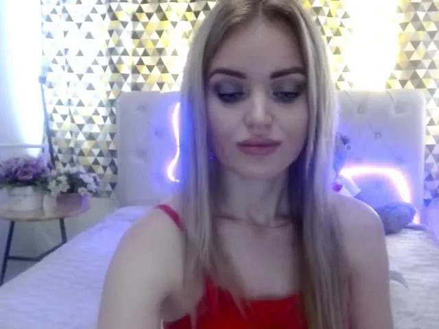 Live sex webcam photo for PookieVivian #276513082