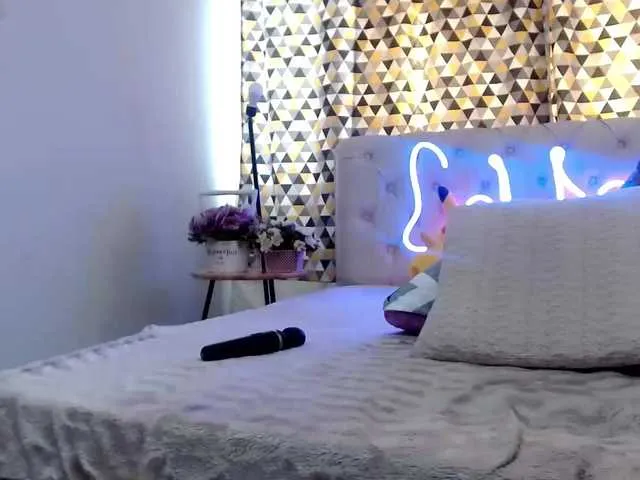 Live sex webcam photo for PookieVivian #276520840