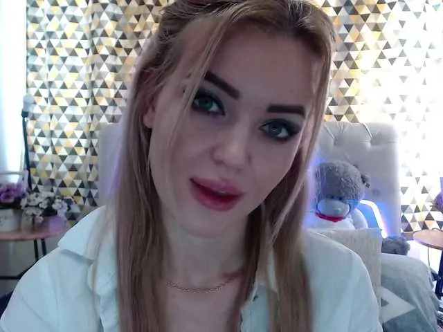 Live sex webcam photo for PookieVivian #276694451