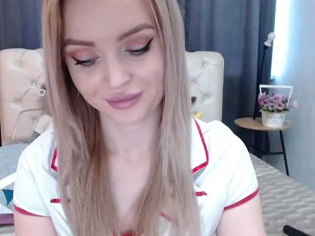 Live sex webcam photo for PookieVivian #277309167