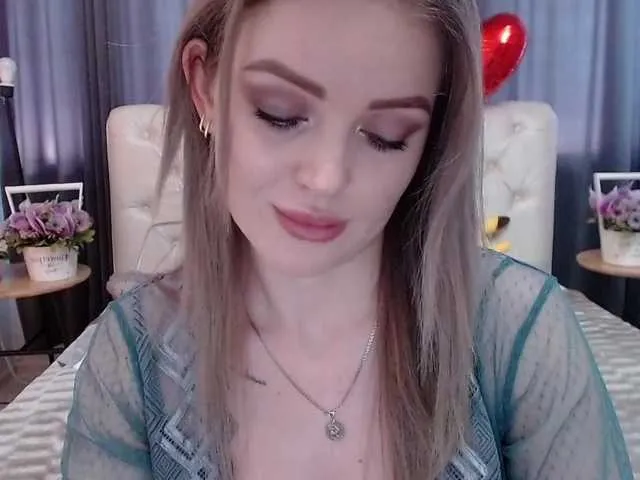 Live sex webcam photo for PookieVivian #277453526