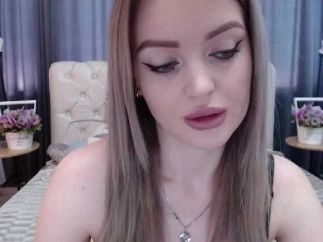 Live sex webcam photo for PookieVivian #277467495
