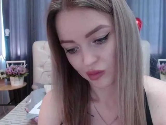 Live sex webcam photo for PookieVivian #277493999