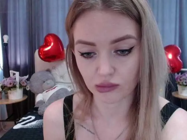 Live sex webcam photo for PookieVivian #277586955