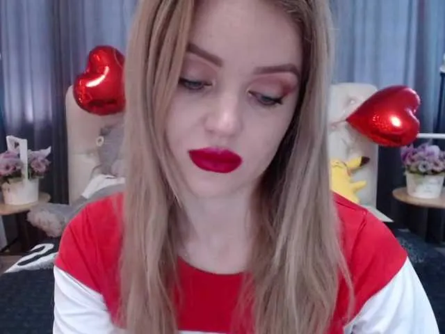 Live sex webcam photo for PookieVivian #277606708