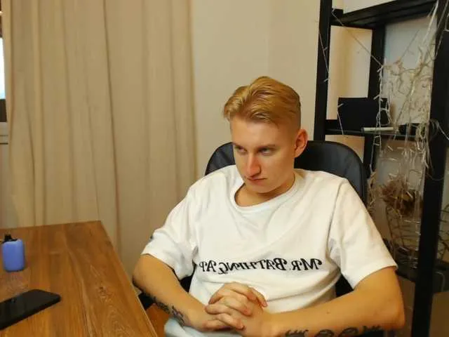 Live sex webcam photo for Pop-rider #276405502