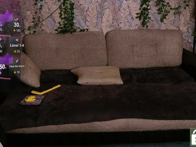 Live sex webcam photo for PopsWayne #277860552