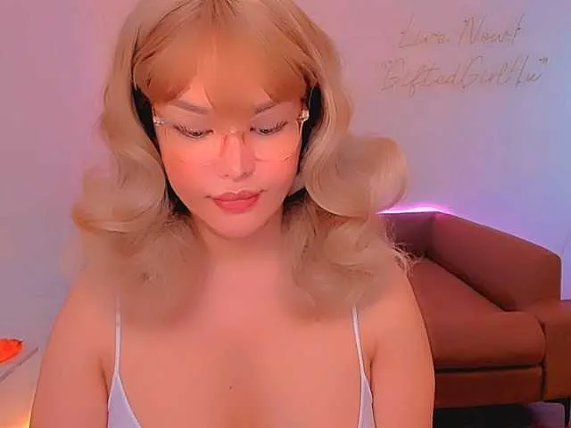 Live sex webcam photo for PornStarDIVA #276737265