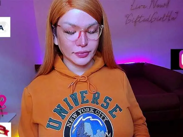Live sex webcam photo for PornStarDIVA #278242463