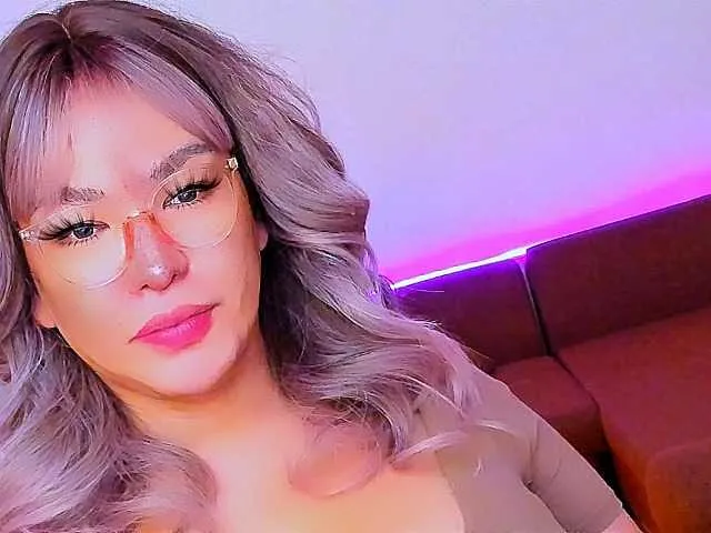 Live sex webcam photo for PornStarDIVA #289685504