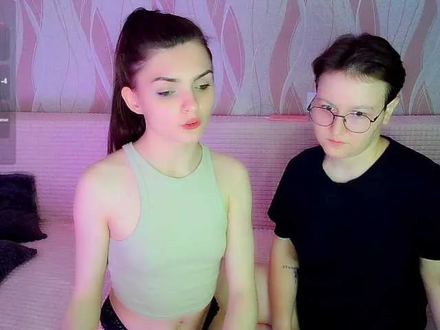 Live sex webcam photo for PornoStendap #291690857