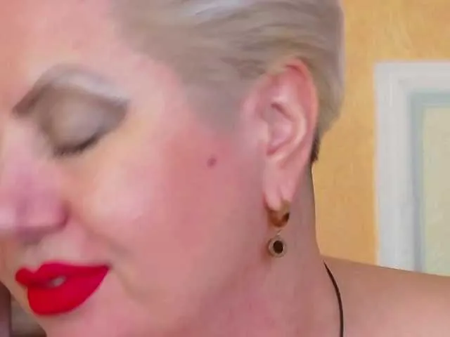 Live sex webcam photo for PoshLadyx #271771271